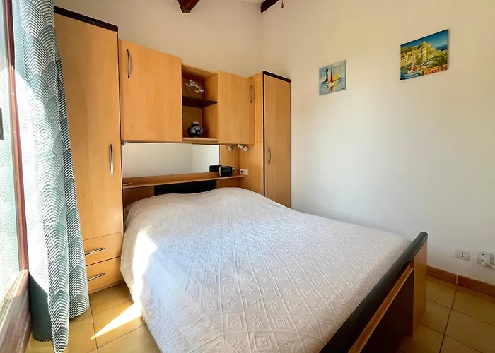 Casa de Férias Maison R+1 Avec Jardin - Proche - Fr-1-309-524 *